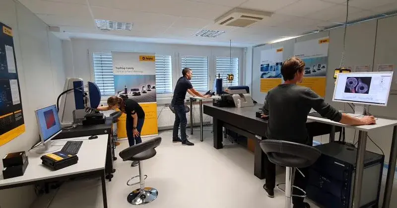 Polytec Metro Lab For universities - Solutions - Surface Metrology - Polytec