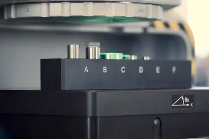 Polytec Pro.Surf profiler measuring a large field-of-view sample