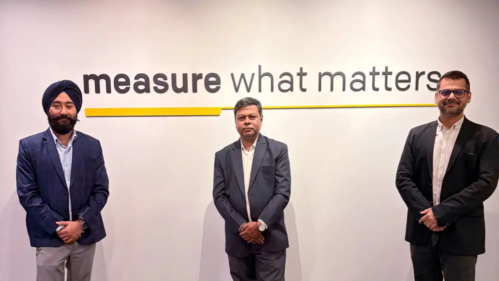 From left to right: Surjeet Singh Gujral, Business Head Vibrometry; Kedar Kulkarni, Administrative Manager; Sujeet Sulhyan, Business Head Surface Metrology