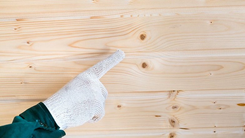 Indication of potential defect position at sawn timber