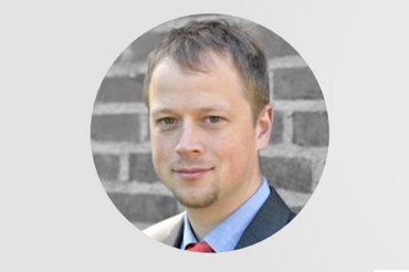 RnD engineer Raimund Rother from Hahn-Schickard about the role of whitelight-interferometry evaluating their lab-on-a-chip cartridge design RnD engineer Raimund Rother from Hahn-Schickard about the role of whitelight-interferometry evaluating their lab-on-a-chip cartridge design