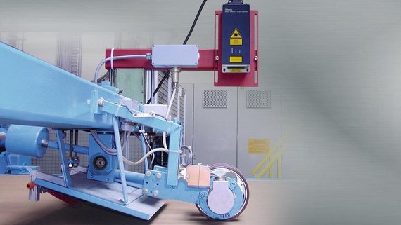 Cut-to-length control on corrugated board Cut-to-length control on corrugated board