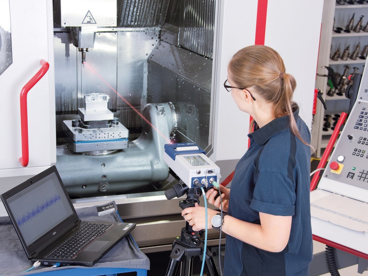 Measuring acoustics, dynamics and vibrations with portable laser vibration sensor Measuring acoustics, dynamics and vibrations with portable laser vibration sensor