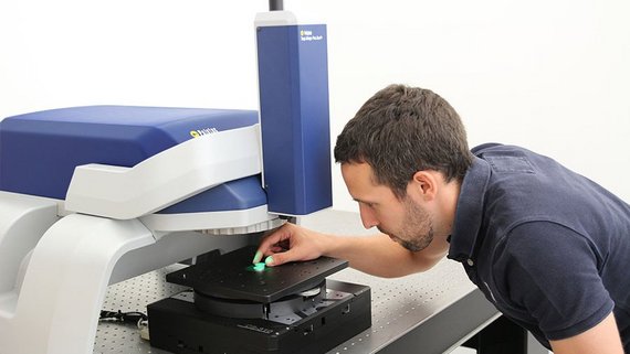 Form and roughness evaluation with large field of view 3D measurements Form and roughness evaluation with large field of view 3D measurements