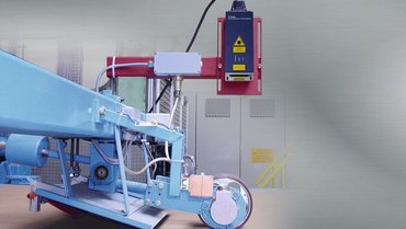 Cut-to-length control on corrugated board