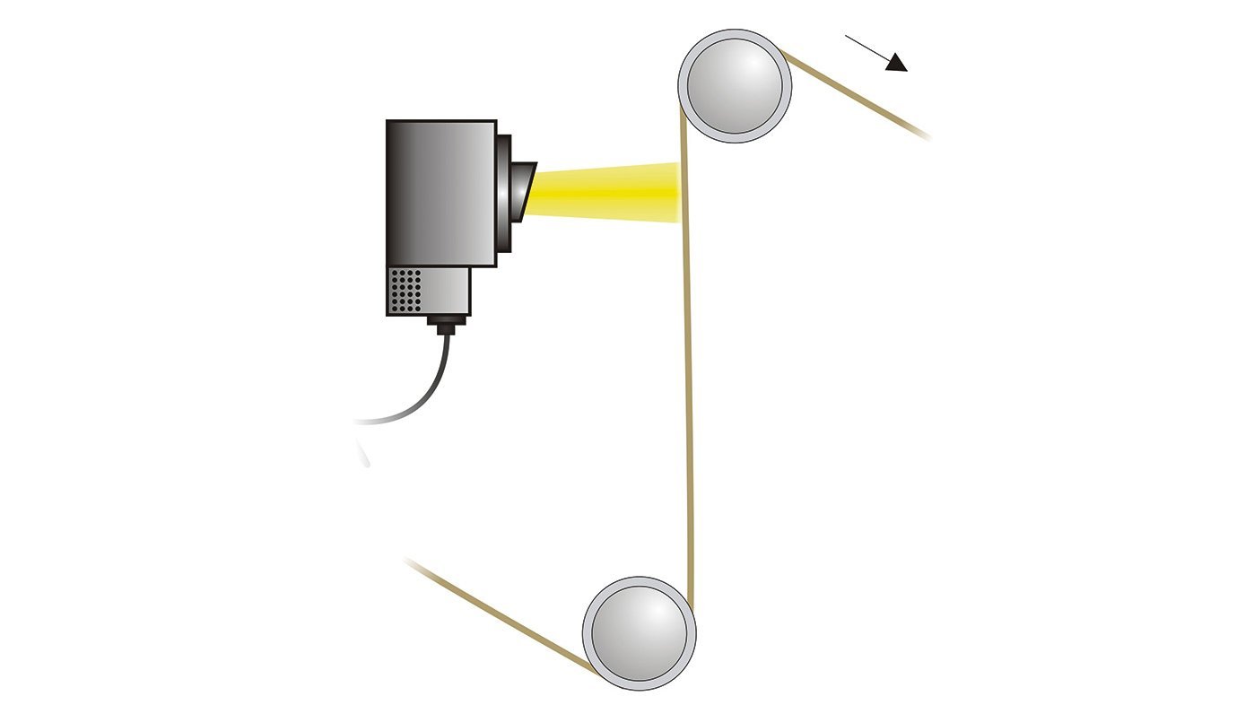 Distance sensor head and conveyor belts, vertical Distance sensor head and conveyor belts, vertical