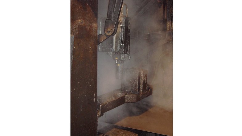 Differential speed measurement in rolling mills using non-contact laser sensors Differential speed measurement in rolling mills using non-contact laser sensors