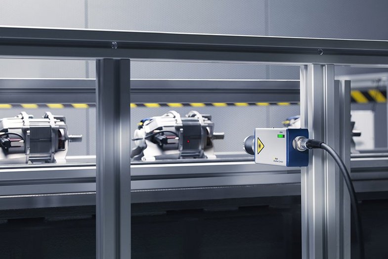 Measure vibration amplitudes optically: analyze structure-borne sound for amplitude measurement using laser measurement technology Measure vibration amplitudes optically: analyze structure-borne sound for amplitude measurement using laser measurement technology