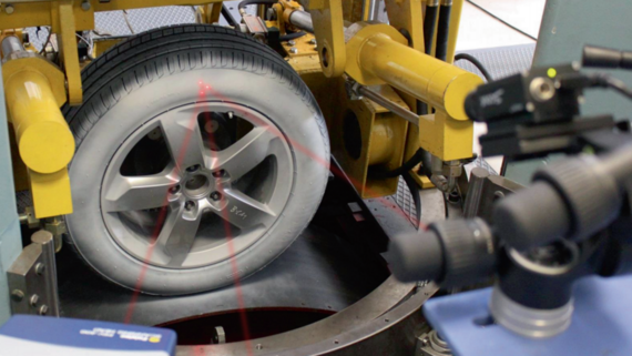 Analyzing tire acoustics with 3D laser scanning vibrometry on a roller test bench Analyzing tire acoustics with 3D laser scanning vibrometry on a roller test bench