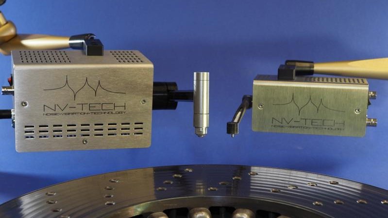Choose between two compact models of modal hammers for a wide range of force levels