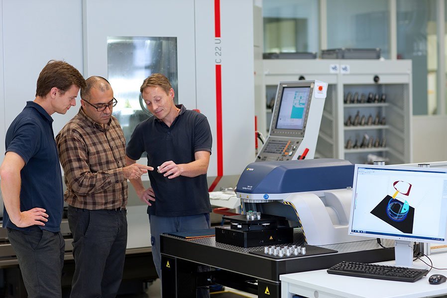Surface topography measurement as a service and equipment rental