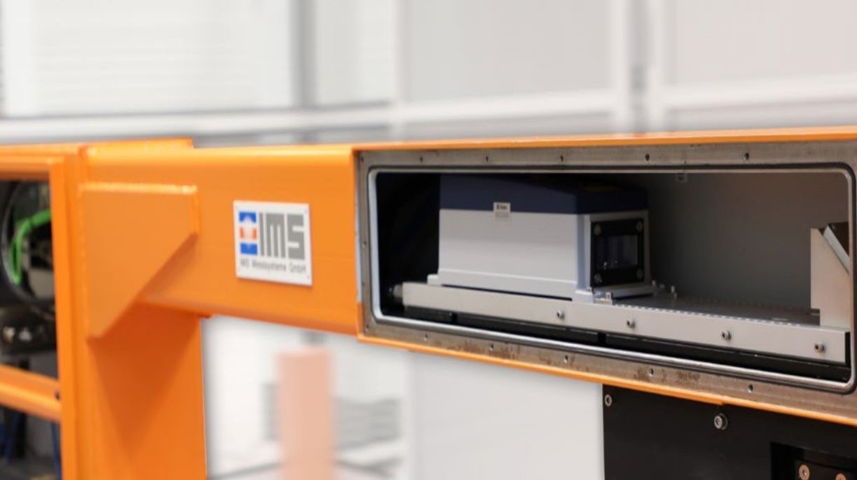 Massenfluss steuern mit C Messbügeln von IMS mit integrierter Geschwindigkeitssensorik von Polytec Massenfluss steuern mit C Messbügeln von IMS mit integrierter Geschwindigkeitssensorik von Polytec