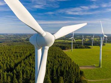Windmil far away vibration measurement