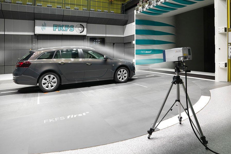 PSV Polytec Scanning Vibrometer during windtunnel measurement at FKFS PSV Polytec Scanning Vibrometer during windtunnel measurement at FKFS