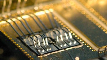 Elektrisch leitendes Kleben in der Elektronik