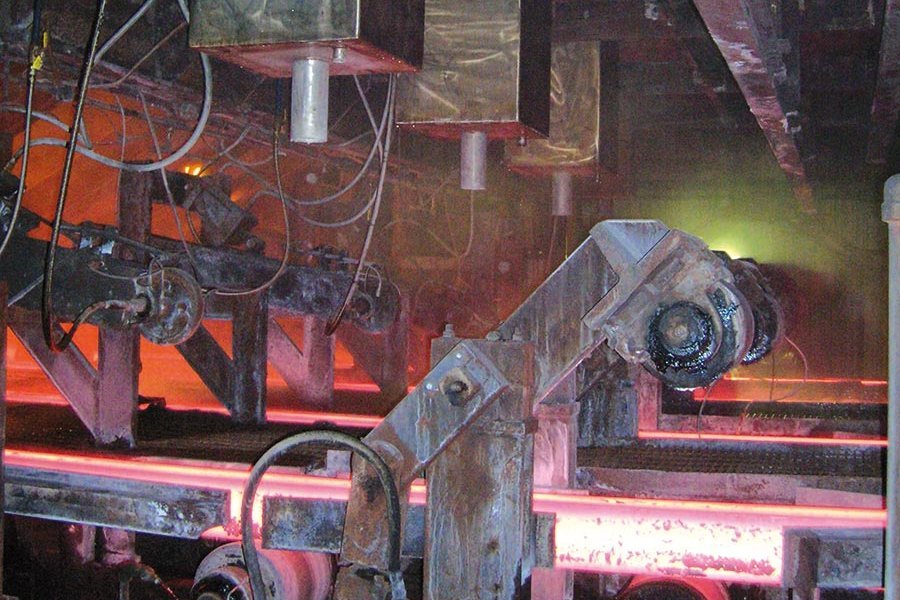 5-Strand billet caster with Polytec speed gauges in TPH Thermo-Protective Housing for process control of continuous casters 5-Strand billet caster with Polytec speed gauges in TPH Thermo-Protective Housing for process control of continuous casters
