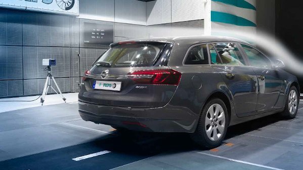 Aeroacoustic windtunnel measurement with laser scanning vibrometers from Polytec Aeroacoustic windtunnel measurement with laser scanning vibrometers from Polytec