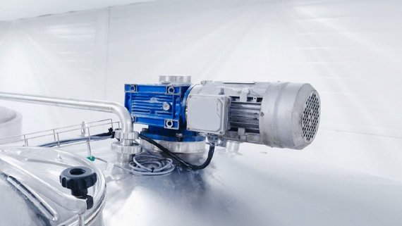 Milk and dairy analyzer