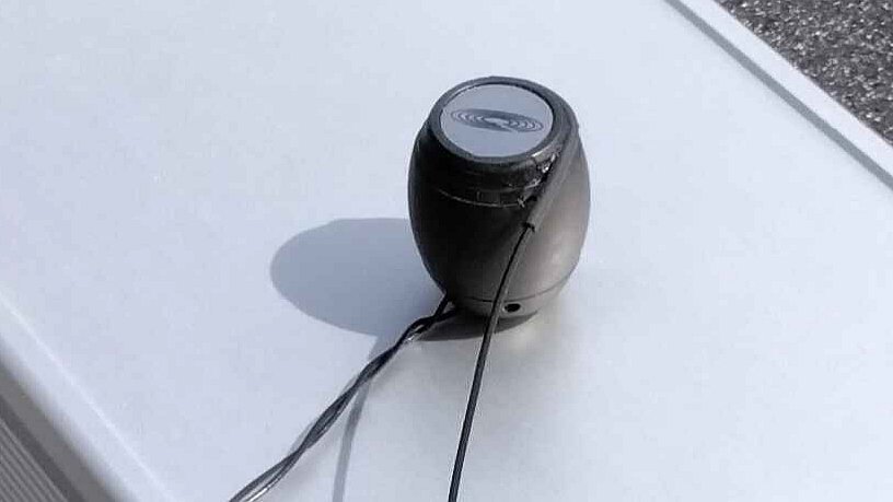 Qlws LightWeightShaker - integrated high resolution force sensor with patented shaker decoupling system