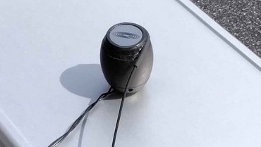 Qlws LightWeightShaker - integrated high resolution force sensor with patented shaker decoupling system