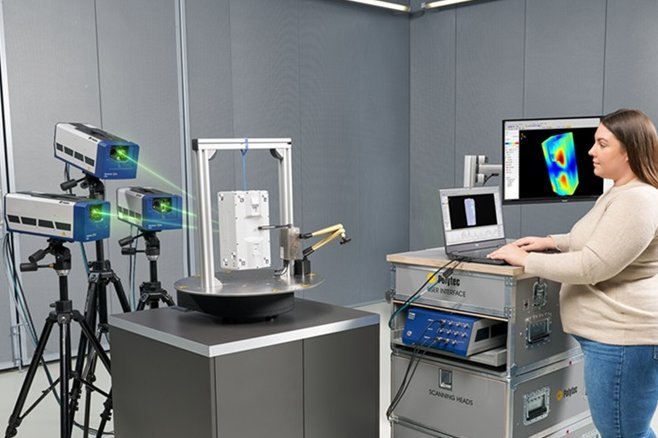 VibroScan QTec 3D Xtra for modal tests - here with the mobile workstation and automated with RotoVib VibroScan QTec 3D Xtra for modal tests - here with the mobile workstation and automated with RotoVib
