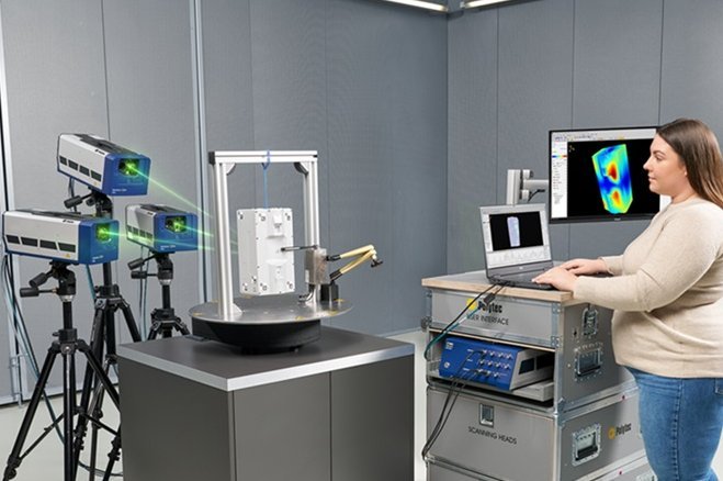 VibroScan QTec 3D Xtra for modal tests - here with the mobile workstation and automated with RotoVib VibroScan QTec 3D Xtra for modal tests - here with the mobile workstation and automated with RotoVib