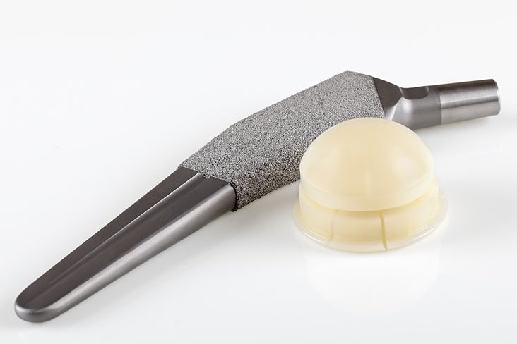Roughness and surface analysis of a titanium implant