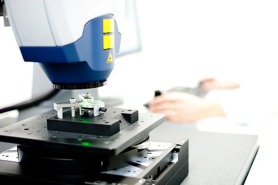 Non-contact analysis of tiny mechanical and biological probes in 3D Non-contact analysis of tiny mechanical and biological probes in 3D