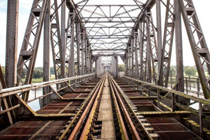 Structural health monitoring and condition monitoring on bridges from a distance Structural health monitoring and condition monitoring on bridges from a distance