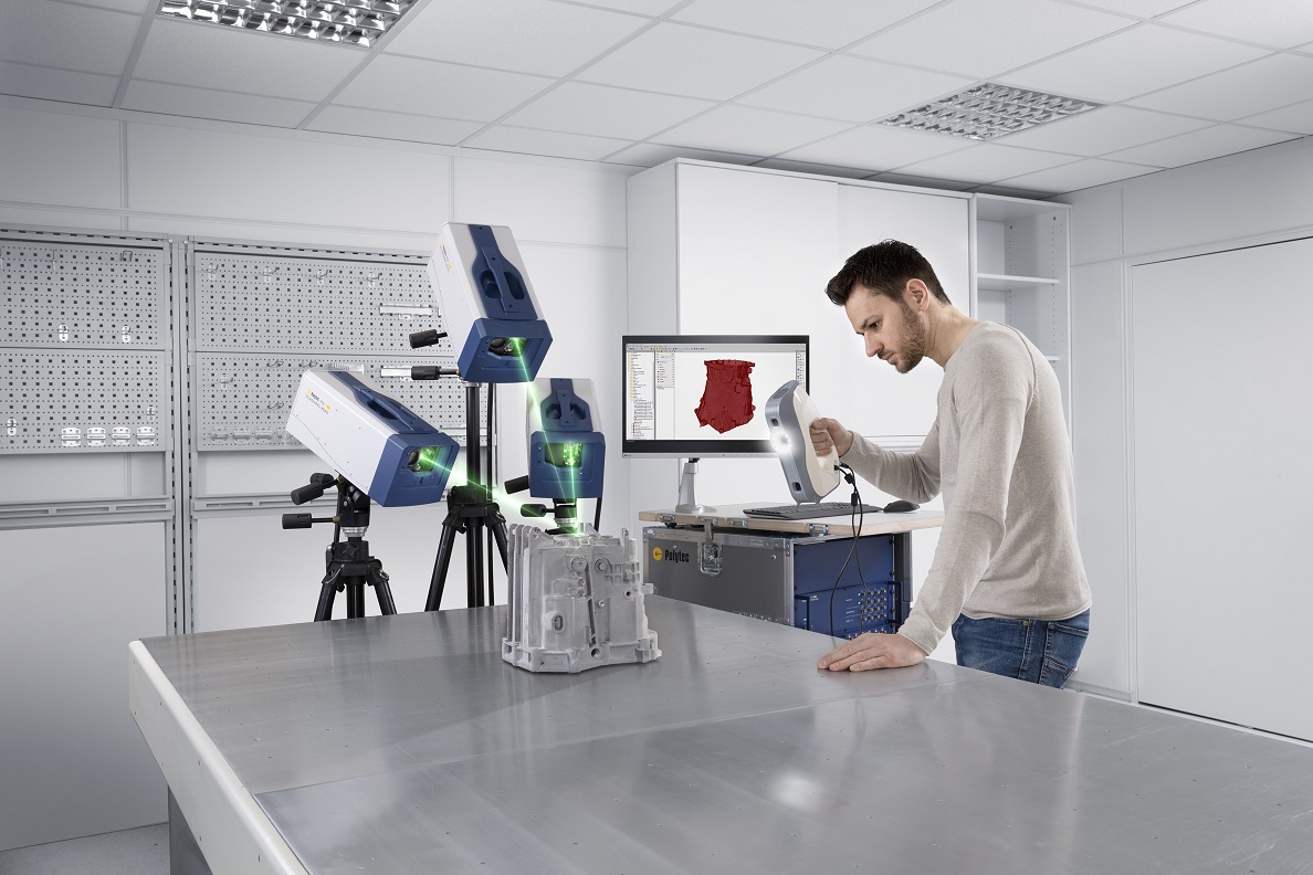 PSV QTec 3D mit handgeführtem Geometrie-Scanner zum Einlesen der Prüflingsgeometrie PSV QTec 3D mit handgeführtem Geometrie-Scanner zum Einlesen der Prüflingsgeometrie