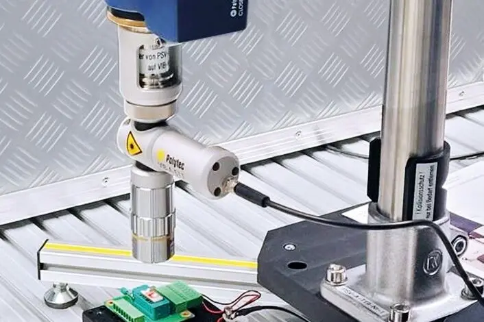 Microscope ExtensionによるMEMSの測定